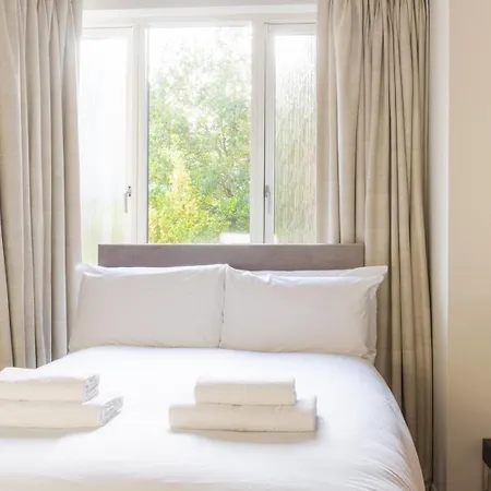 Guestready - Serene Retreat In Stillorgan Grove *