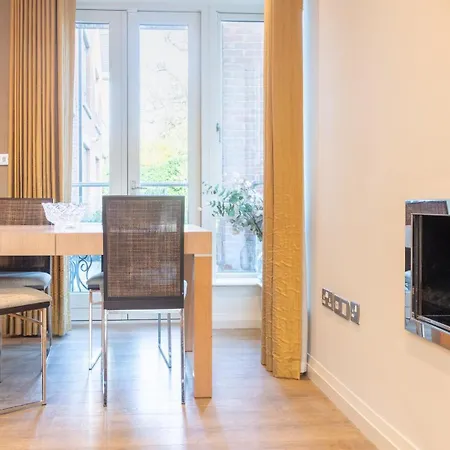 Lejlighed Guestready - Serene Retreat In Stillorgan Grove