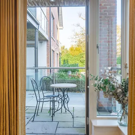 Guestready - Serene Retreat In Stillorgan Grove شقة دبلن