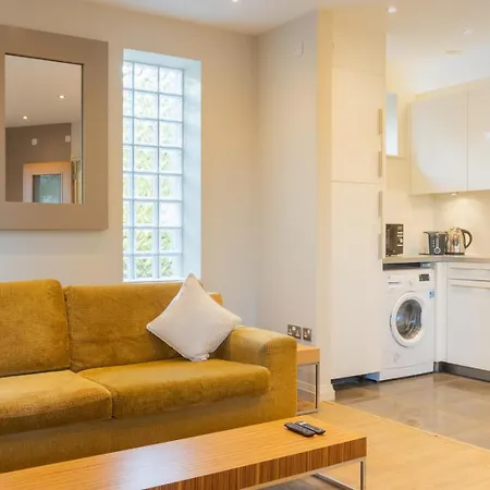 Guestready - Serene Retreat In Stillorgan Grove 아파트